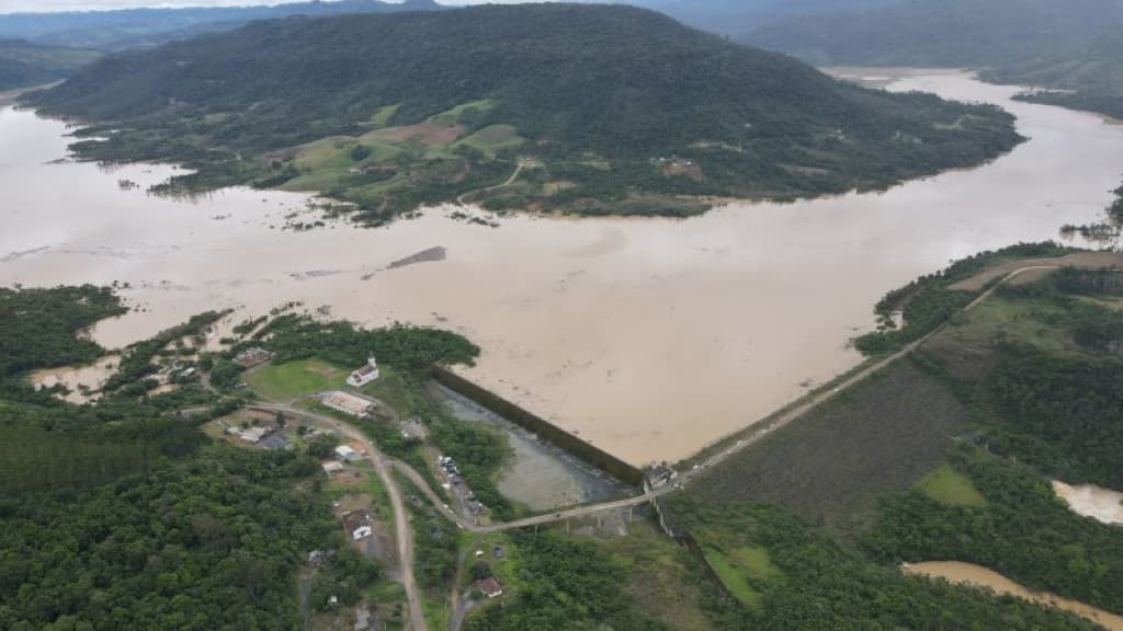 URGENTE: Comporta da maior barragem de SC será fechada, anuncia Defesa Civil