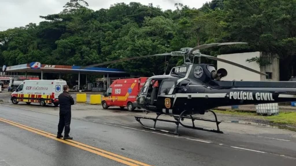 Mulher morre após ser atropelada por caminhonete na BR-101