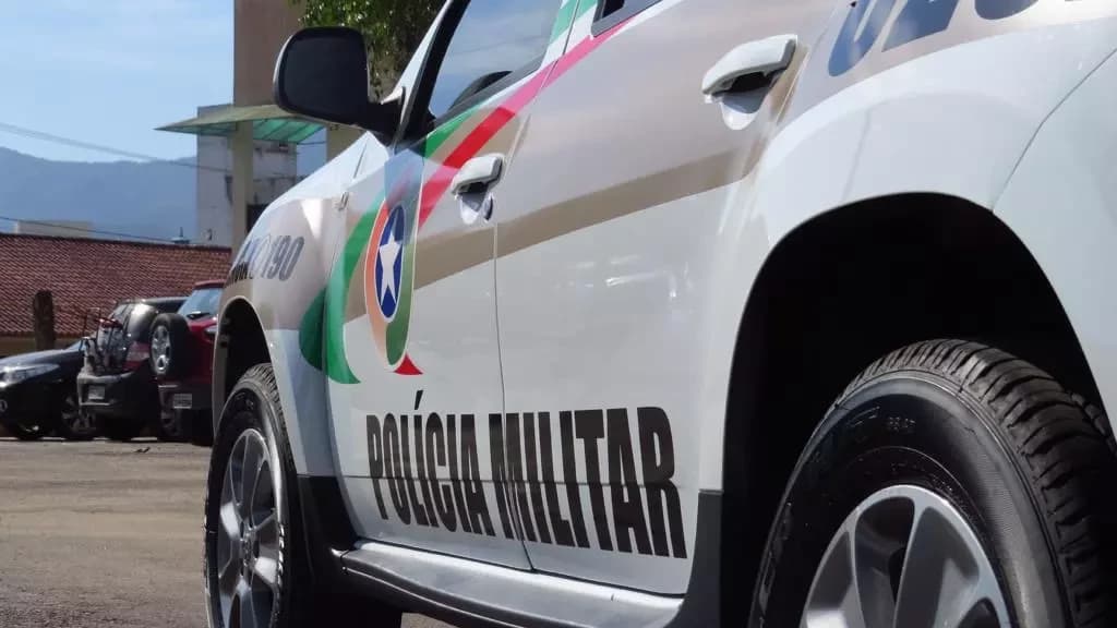 Homem com diversas passagens policiais é assassinado dentro de casa
