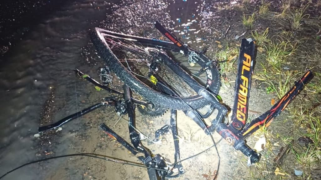 Motorista mata ciclista atropelado na BR-470, em SC, e foge sem ajudar