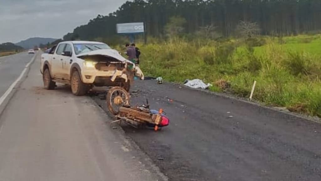Motociclista morre em grave acidente na BR-280, em SC