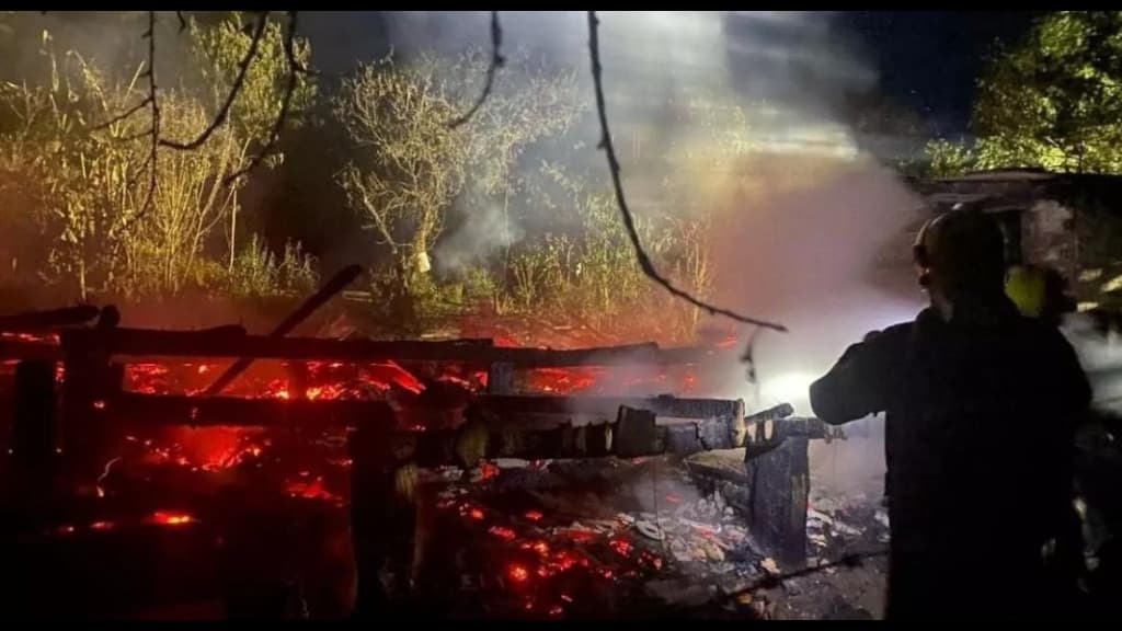 Homem sofre graves queimaduras tentando salvar documentos de incêndio