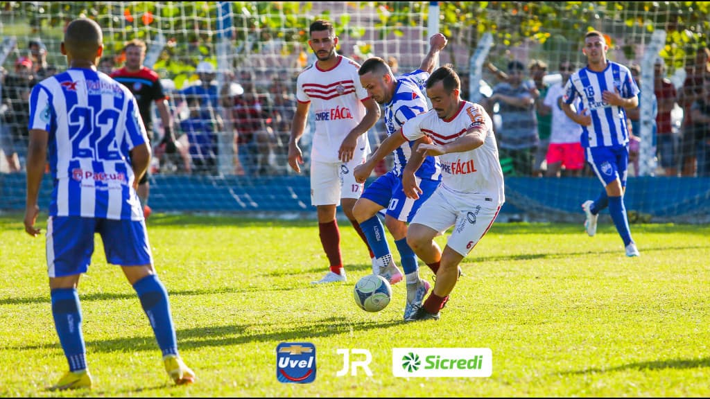 XV de Novembro sai na frente, mas sede ao empate para o União