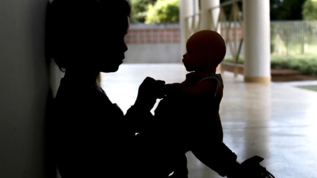 Professor é condenado a 34 anos de prisão por abuso sexual contra três alunas em SC