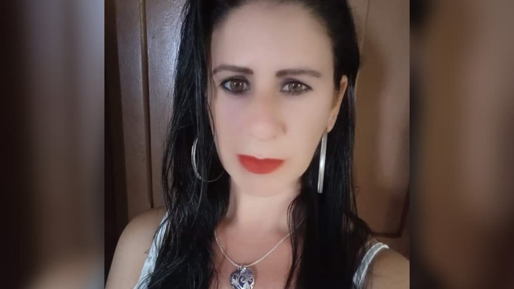 Mulher é assassinada a facadas pelo ex-marido em SC