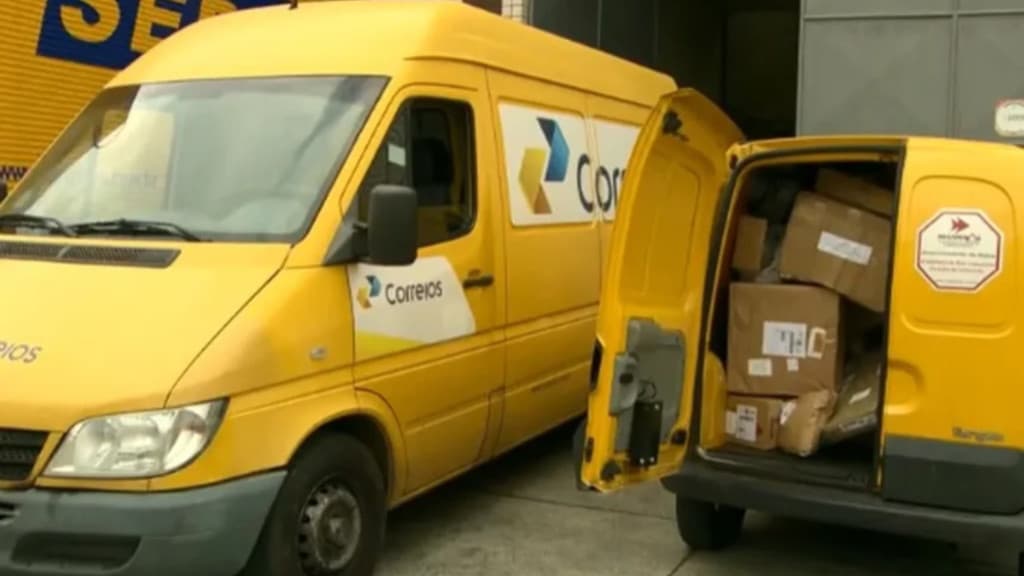 Correios adotam sigilo para esconder prejuízo de R$ 800 milhões, diz reportagem