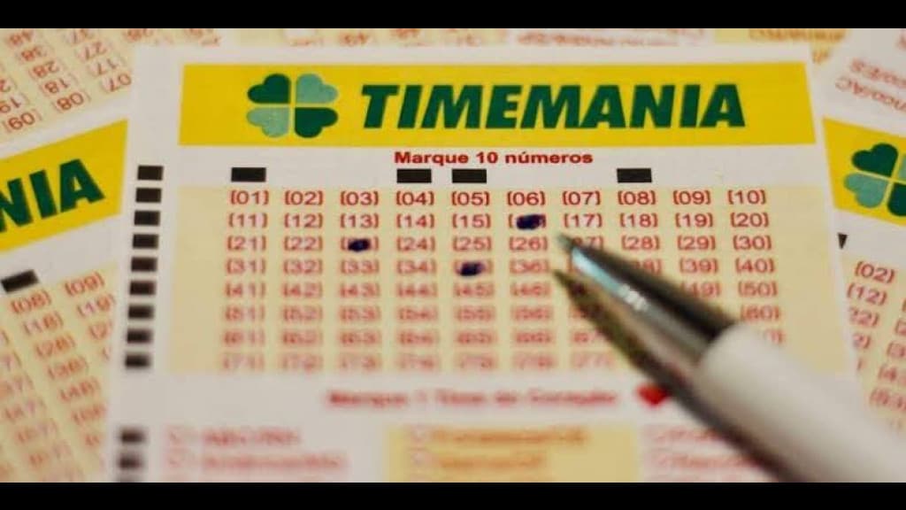 Moradores de SC ganham quase R$5 milhões na loteria