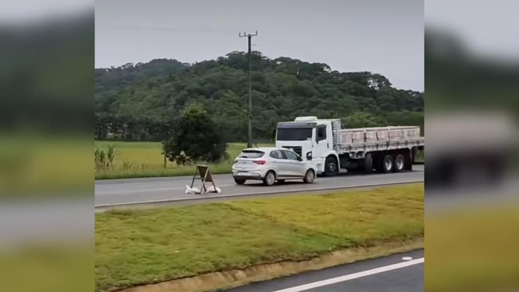 Carro é flagrado em alta velocidade e na contramão na BR 280