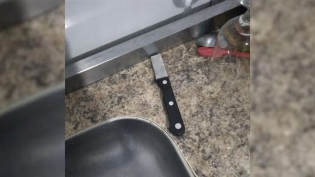 Homem pega celular da ex-namorada, não devolve e acaba esfaqueado