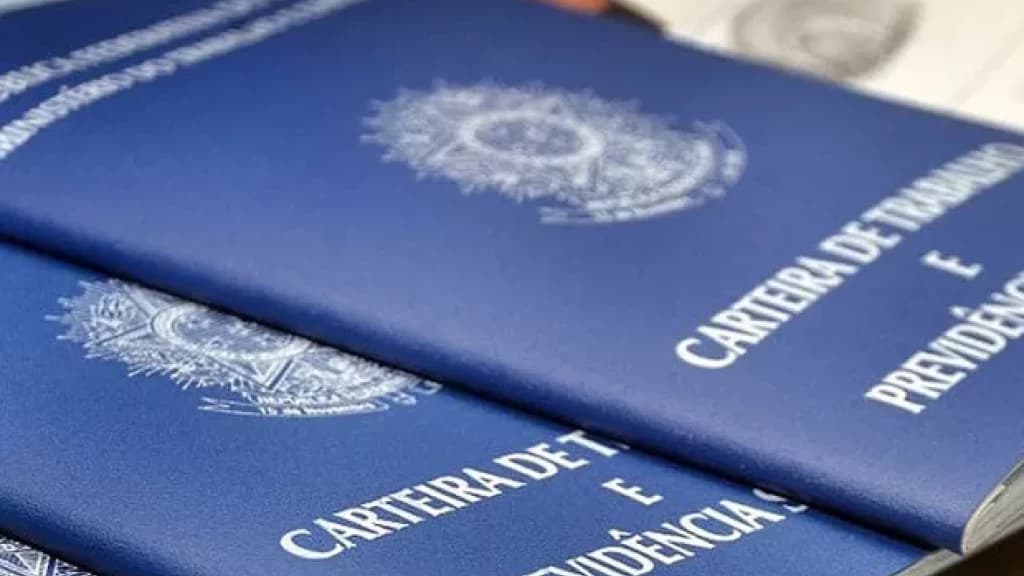 São João Batista divulga novas oportunidades de emprego