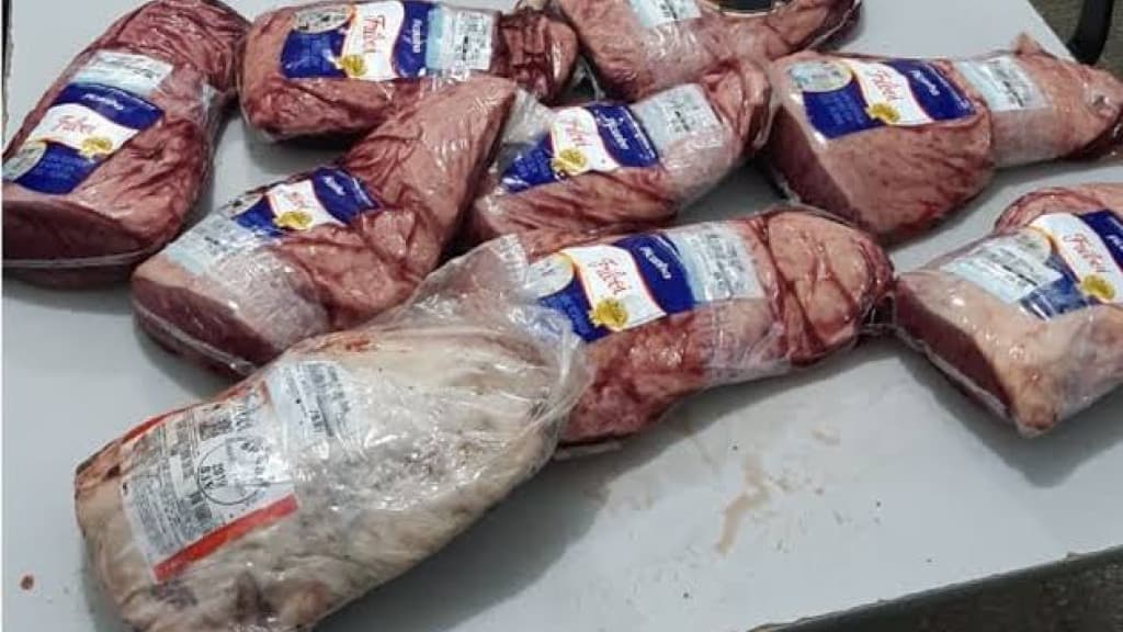“Picanha e Black Label”: casal é preso após fazer a limpa em supermercado