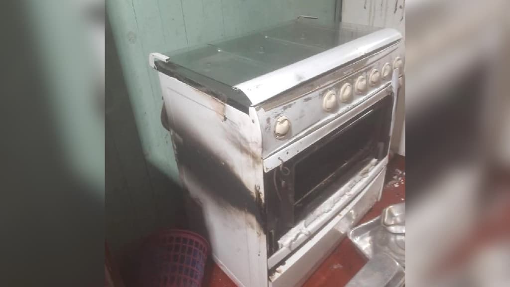 Homem é preso após atear fogo na própria casa e ameaçar família com facão