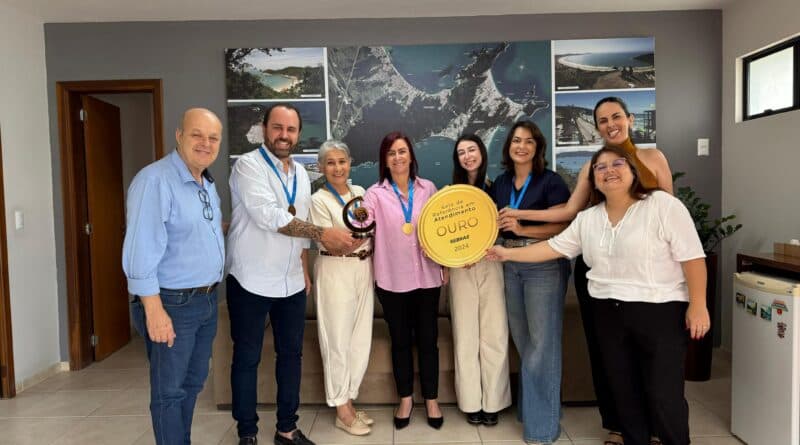 Bombinhas conquista Selo Ouro do Sebrae pela Sala do Empreendedor