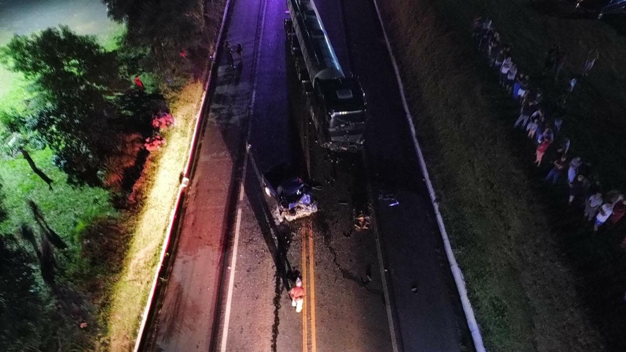 Colisão frontal na BR-153 termina em tragédia com idoso morto em SC