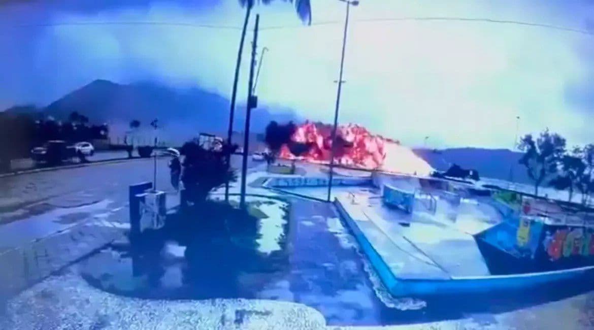 Tragédia no céu: Avião cai em São Paulo, explode e deixa mortos
