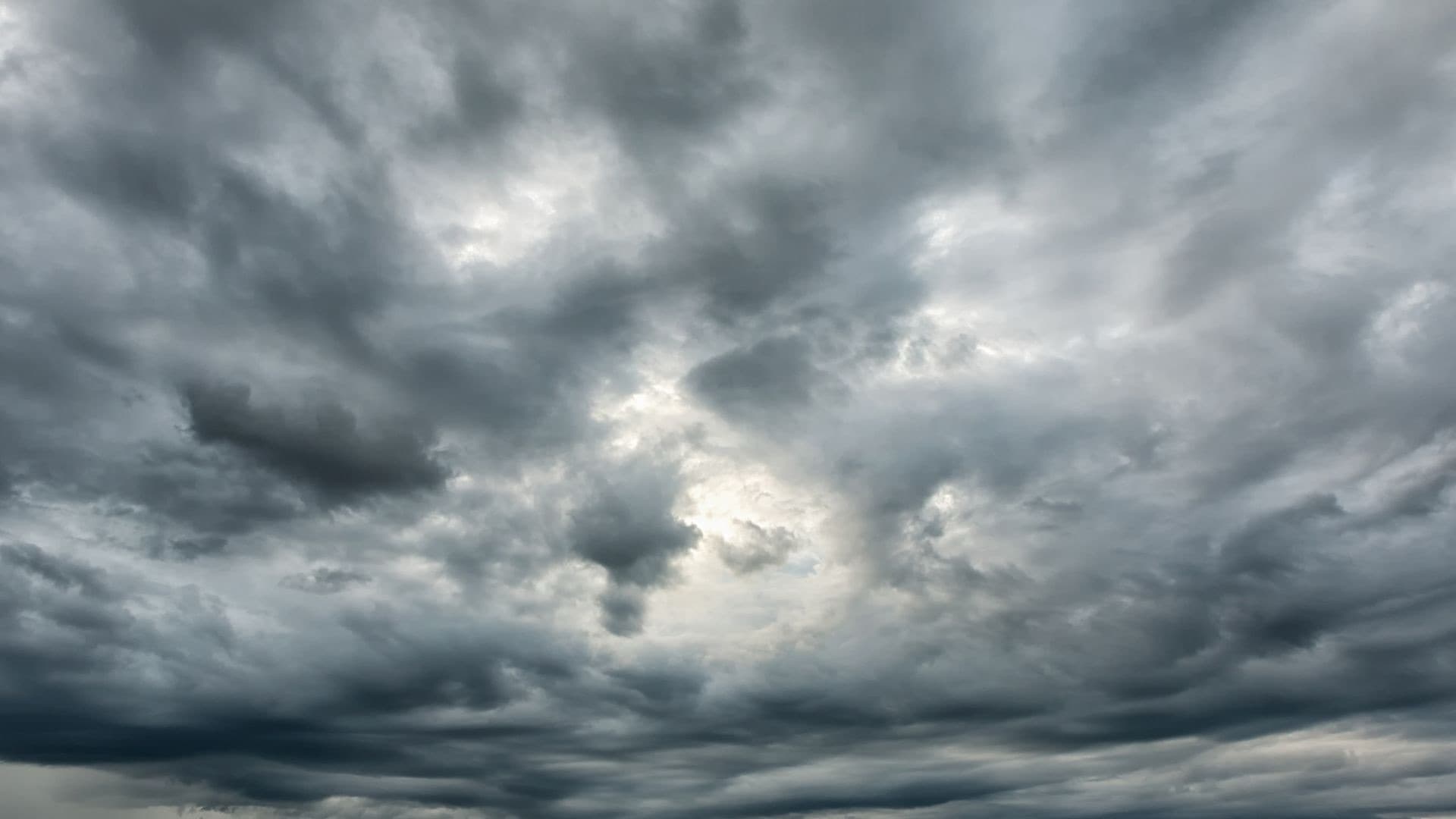 Tempestade à vista: Defesa Civil alerta para risco de fortes chuvas em SC