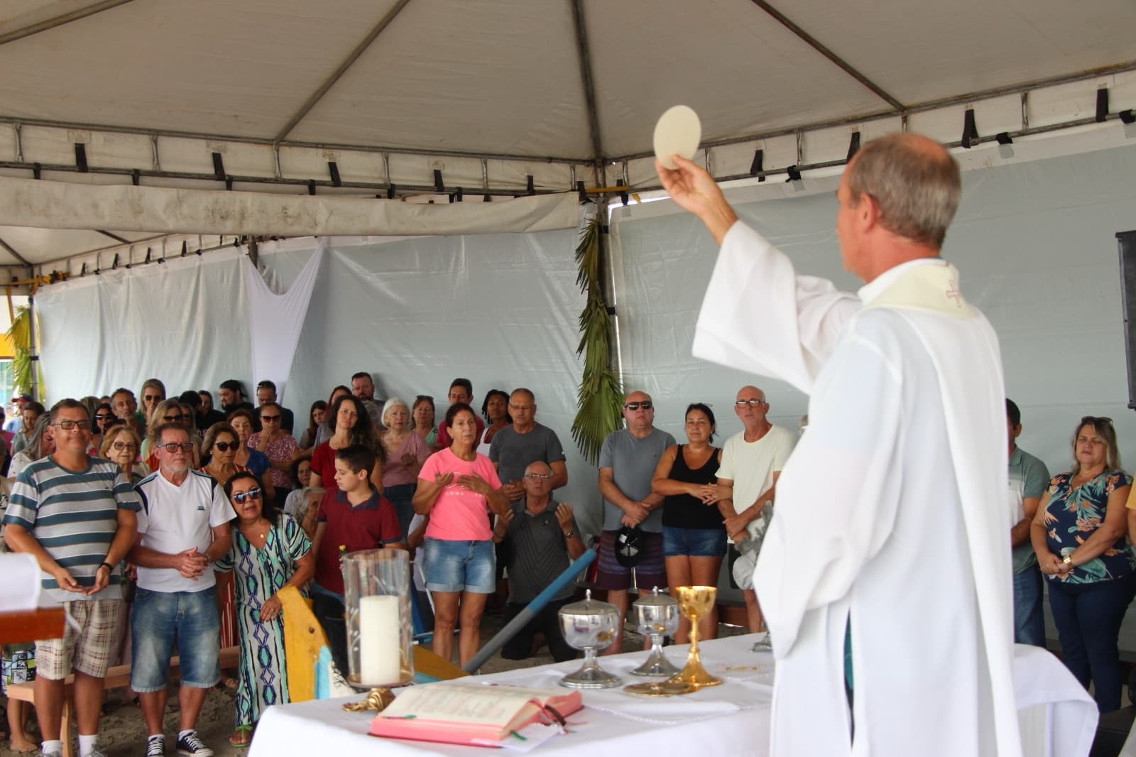 Missa abre temporada da pesca da tainha em Porto Belo no dia 9 de maio