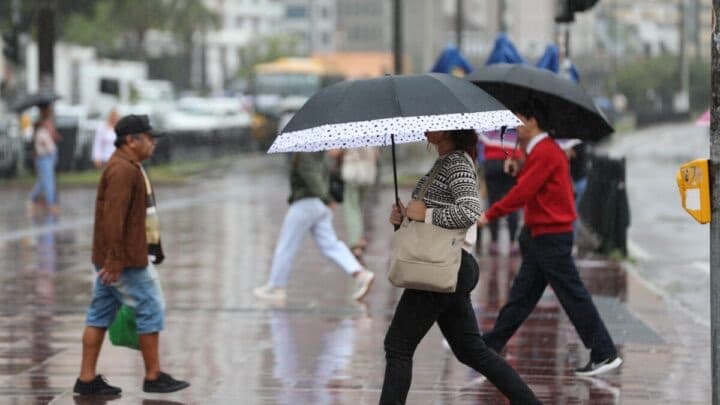 Virada radical no tempo: temporais e frio chegam com força neste sábado em SC