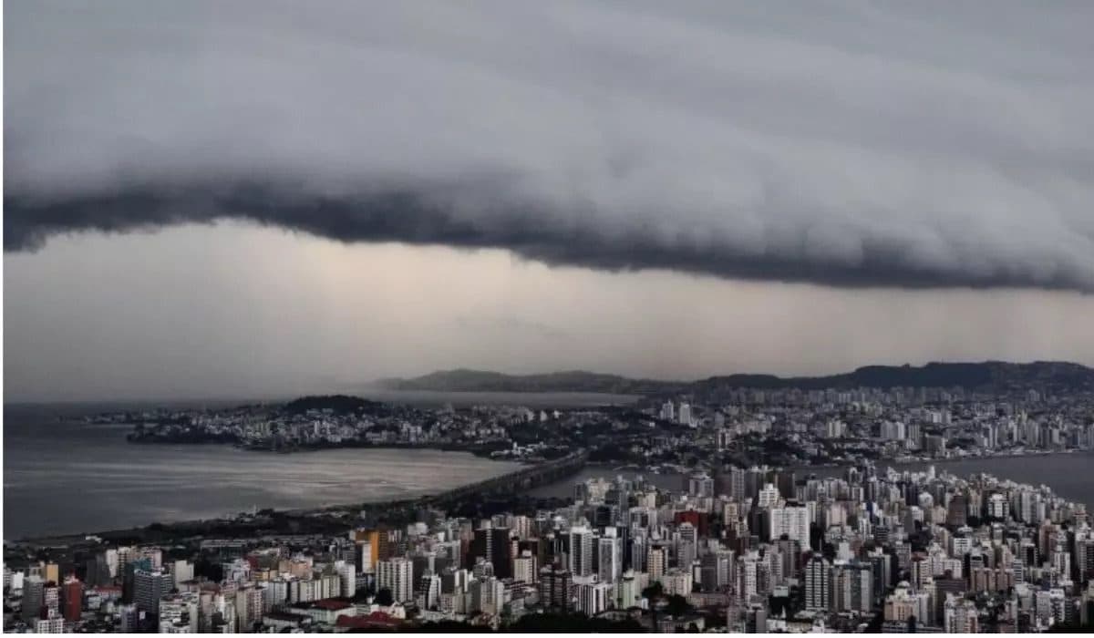 Frio de rachar e céu fechado: Santa Catarina encara sexta-feira (13) gelada