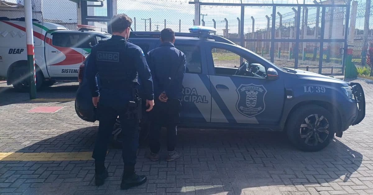 Com 57 passagens, foragido é flagrado saindo de matagal e acaba preso em BC