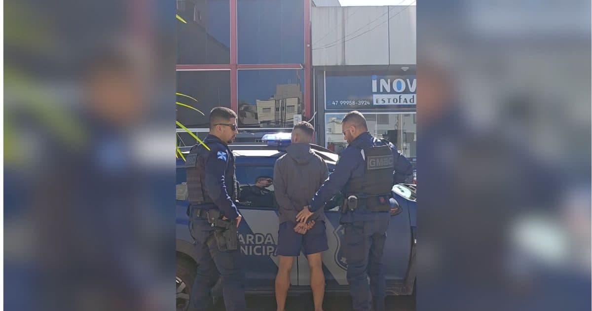 Homem confessa ataque com bomba caseira e é preso em frente à delegacia em Balneário Camboriú