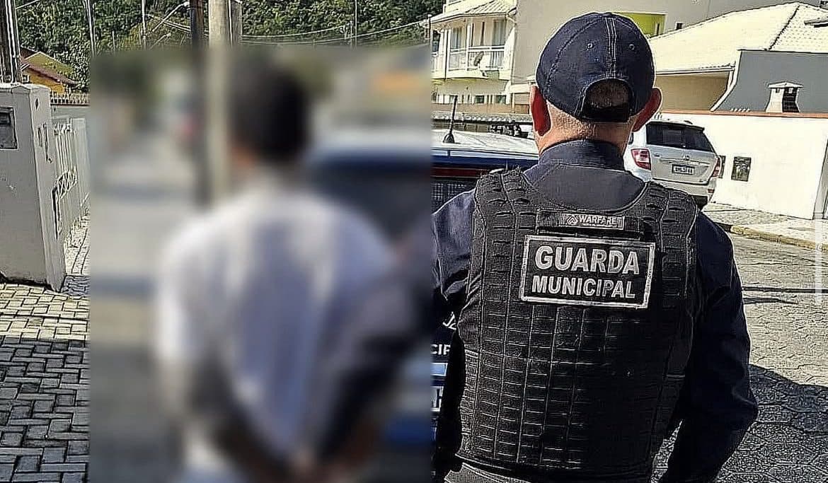Homem é preso após ser flagrado furtando supermercado em Porto Belo