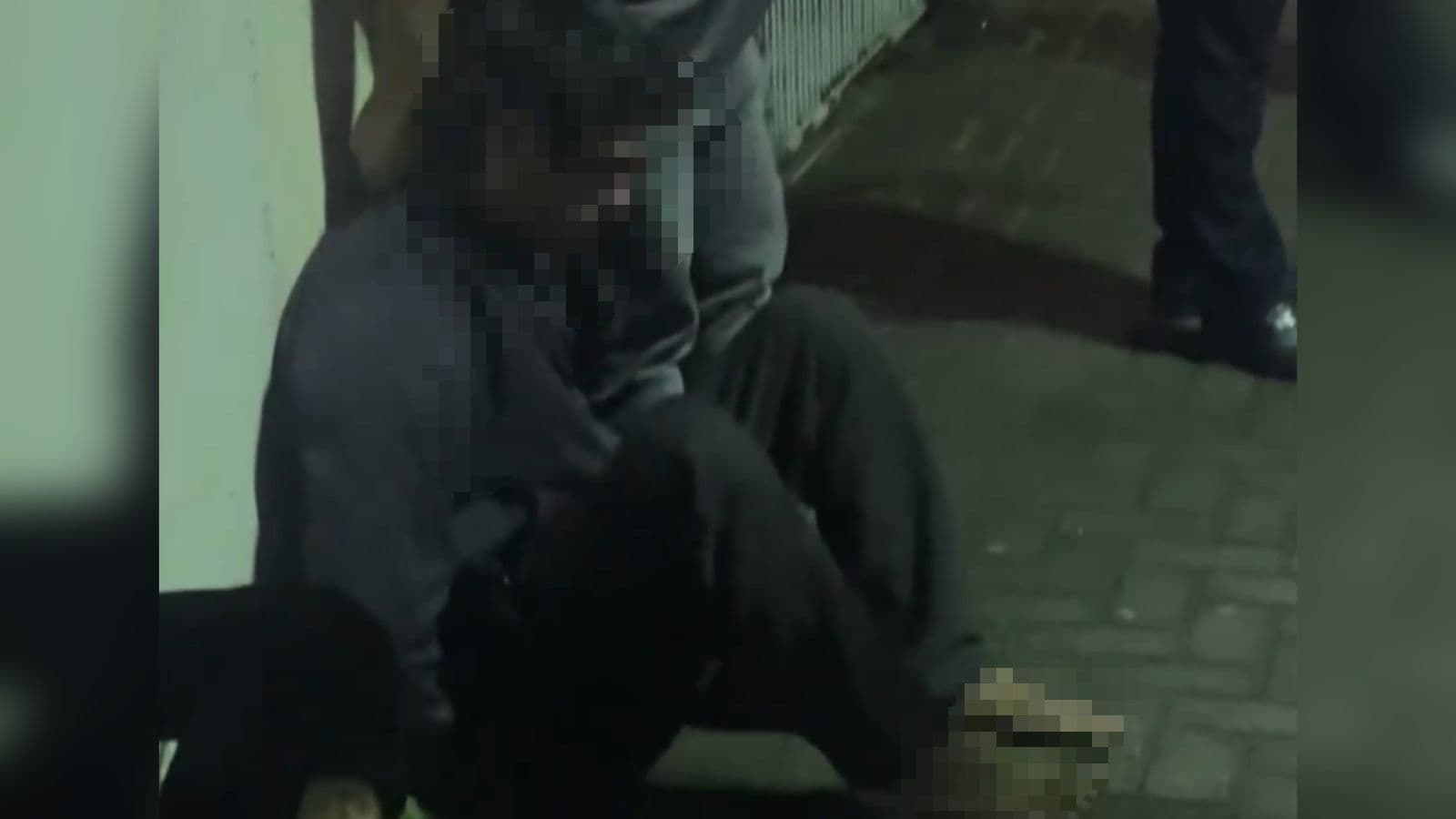 “Estava com fome”: Morador de rua pede comida e faz a limpa em residência de morador em SC