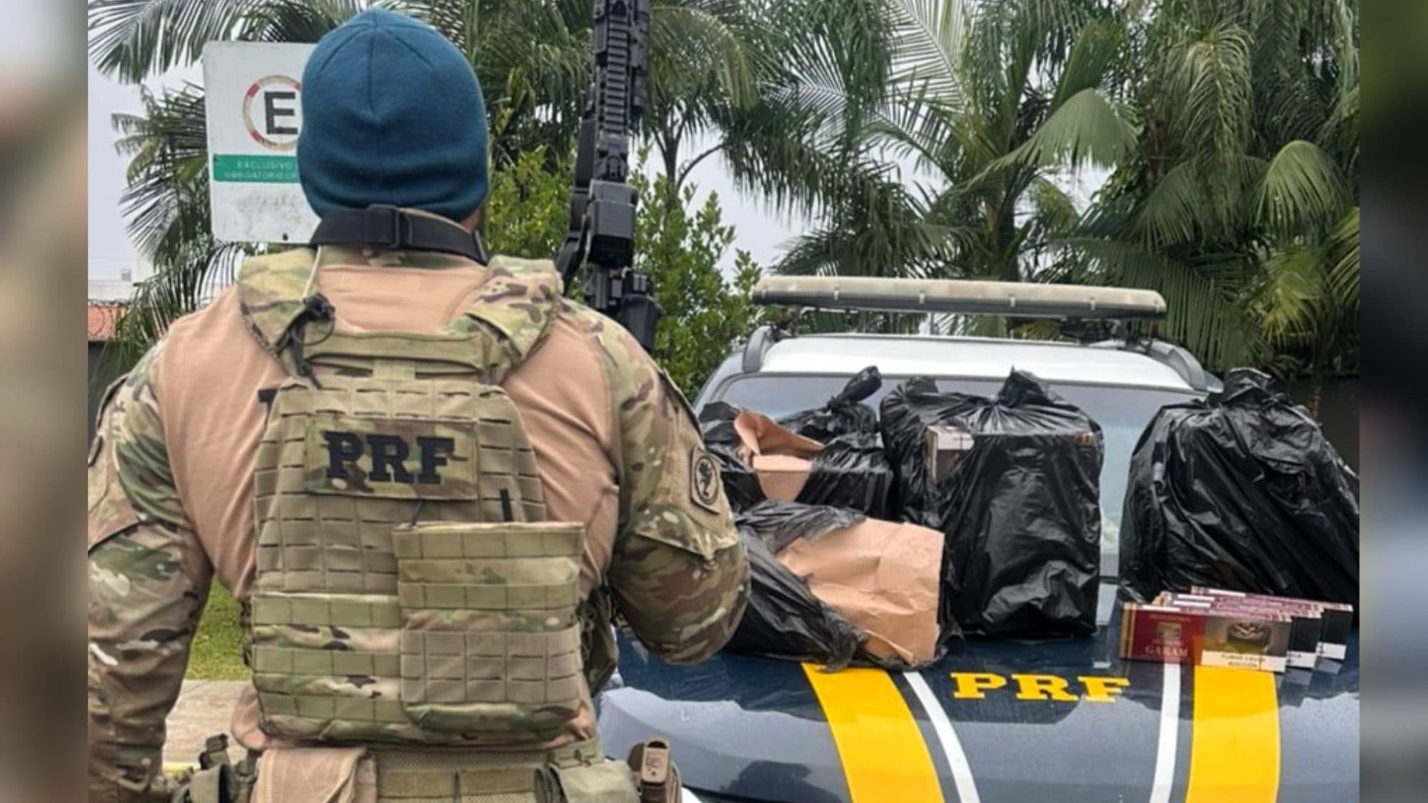 Cigarros contrabandeados da Indonésia são apreendidos na BR-101