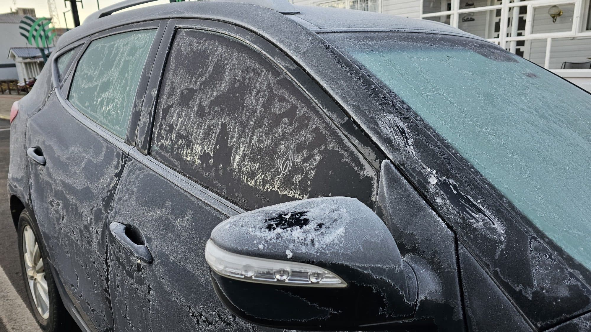 Termômetros marcam -10,4°C e geada toma conta da Serra em novo dia de frio extremo em SC