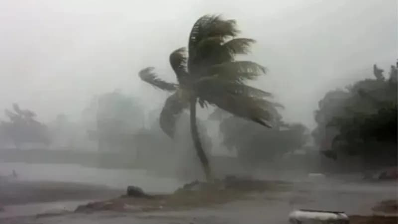 ALERTA: Ciclone extratropical intensifica chuvas e rajadas de ventos de 70 km/h