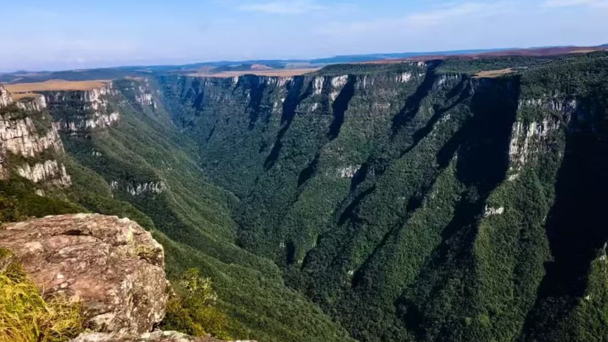 Criança autista cai de cânion entre o Rio Grande do Sul e Santa Catarina