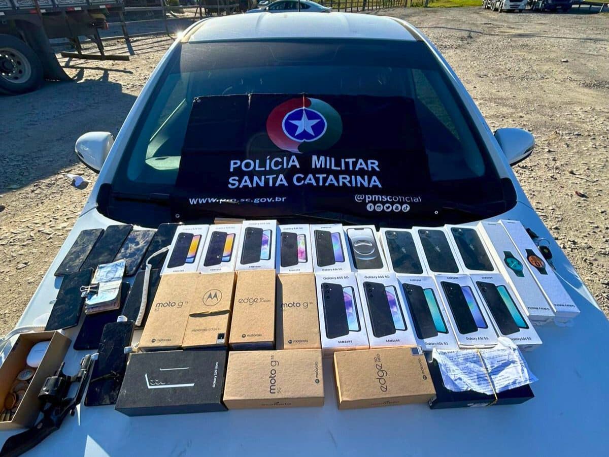 Carro usado na fuga de assalto em São João Batista foi interceptado na Estrada Geral do Morretes, em Tijucas