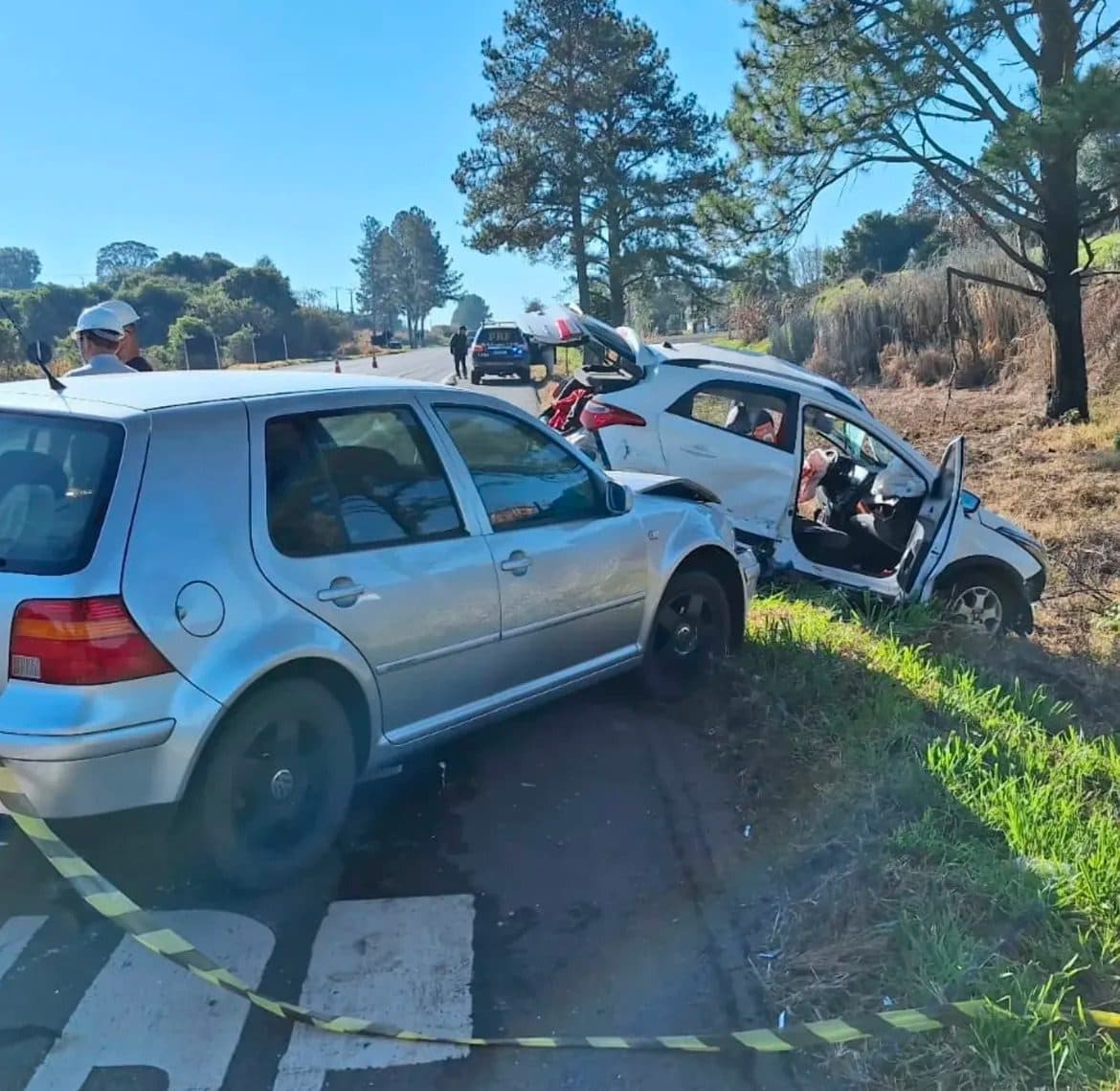 URGENTE: Duas pessoas com carro de Itapema morrem em trágico acidente na BR-470