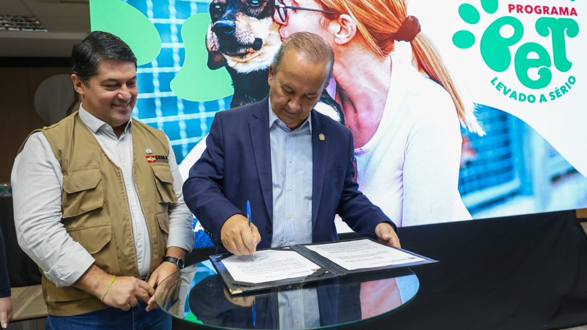 Governo de SC libera R$ 18 milhões para castração de 90 mil animais até 2026