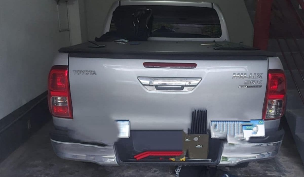 Ladrões são presos em motel comemorando furto de caminhonete na Grande Florianópolis
