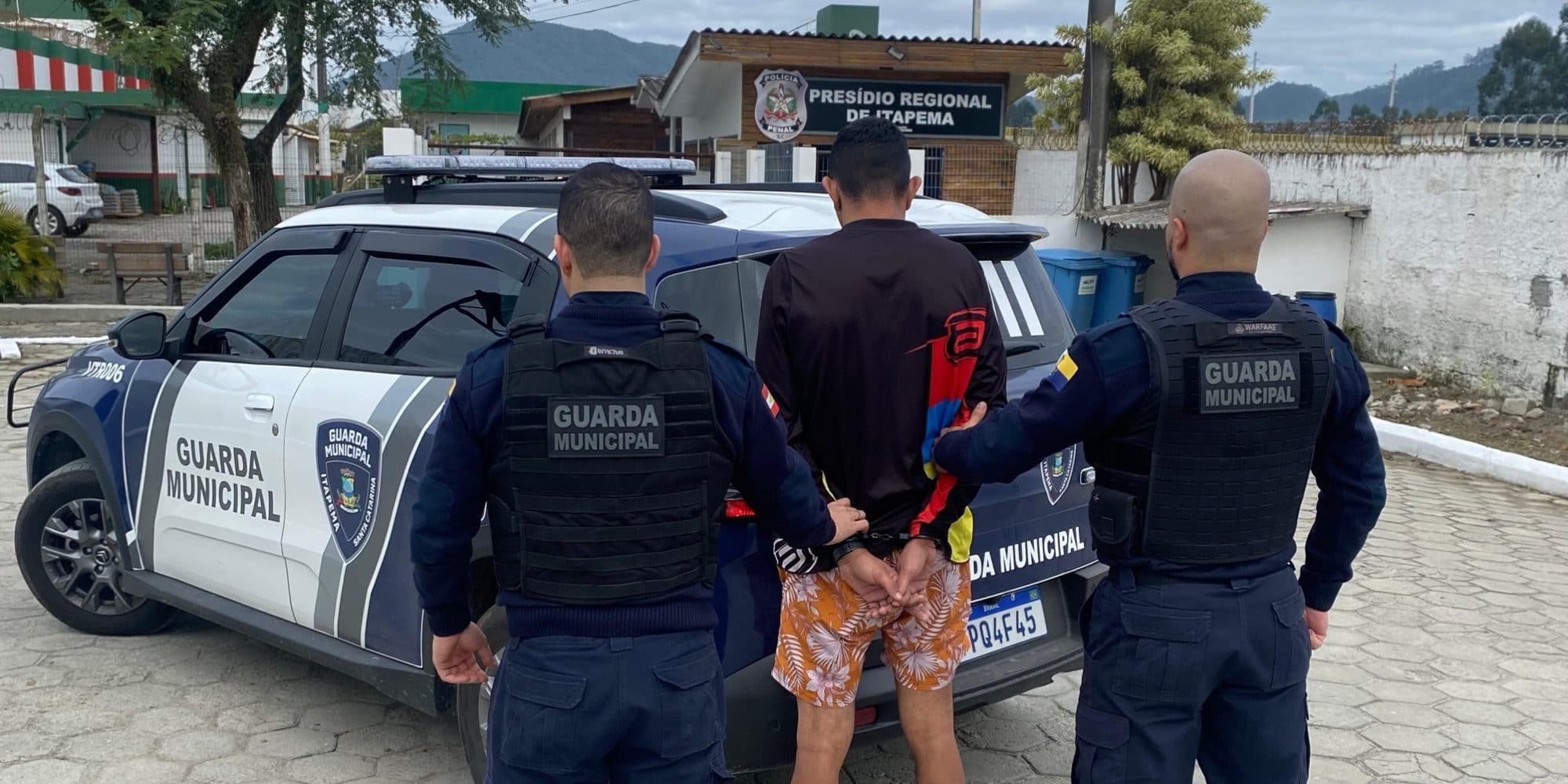 Investigado por tráfico é preso no bairro Ilhota, em Itapema