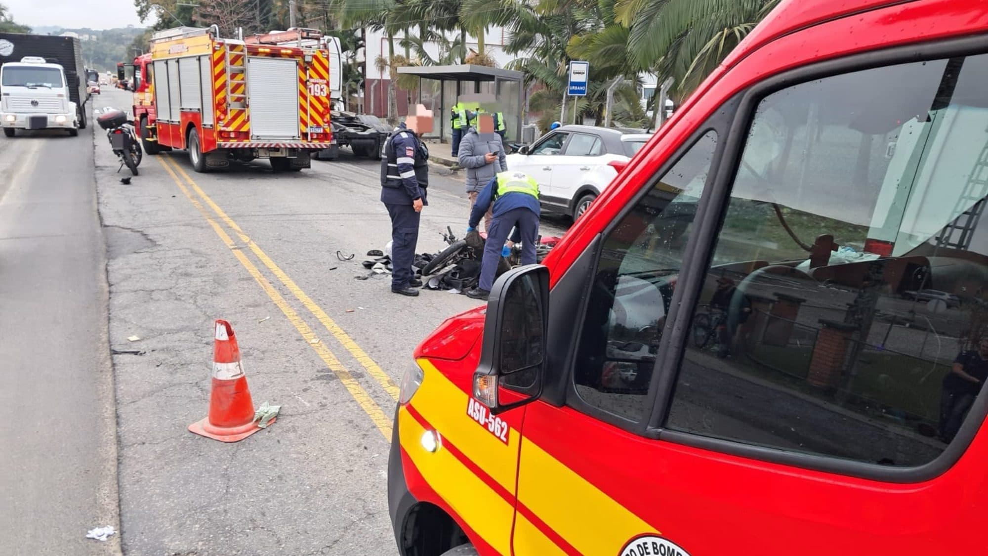 Tragédia em Blumenau: motociclista morre após colisão violenta entre duas motos