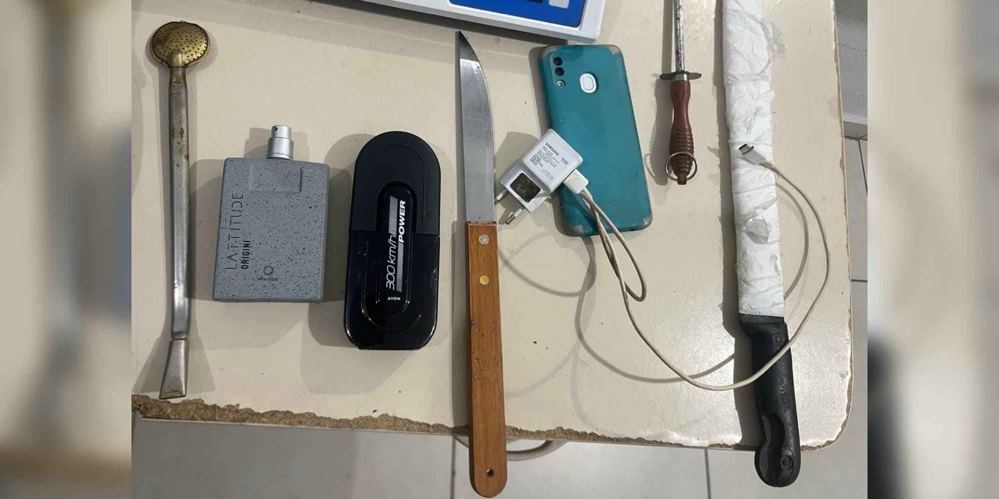 Homem é flagrado furtando residência em Itapema e preso com bolsa cheia de objetos