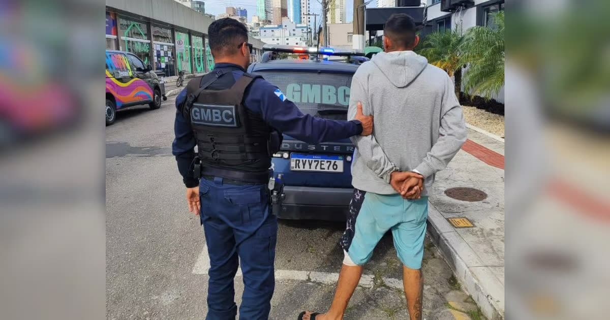 Motociclista com escapamento adulterado tenta fugir em BC e o inesperado acontece