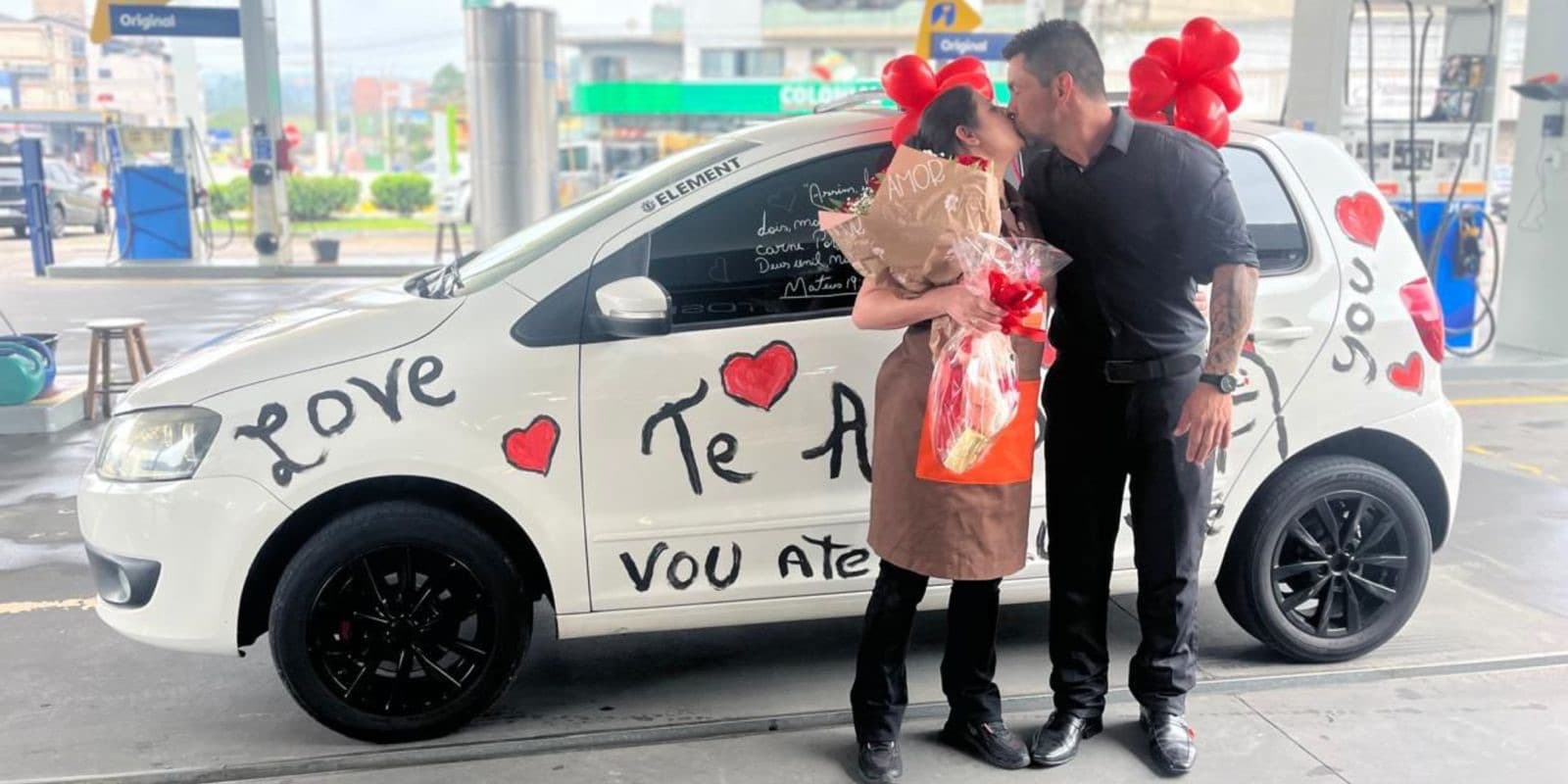“O último romântico“: casal celebra 10 anos de casamento com emocionante declaração de amor em SC