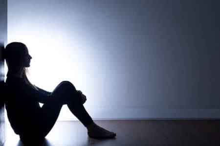 Homem é preso por manter enteada em cárcere privado por 12 anos em SC
