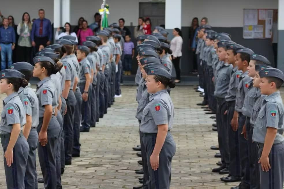 Seu filho pode estudar em Colégio Militar de SC: vagas estão abertas até 5 de novembro