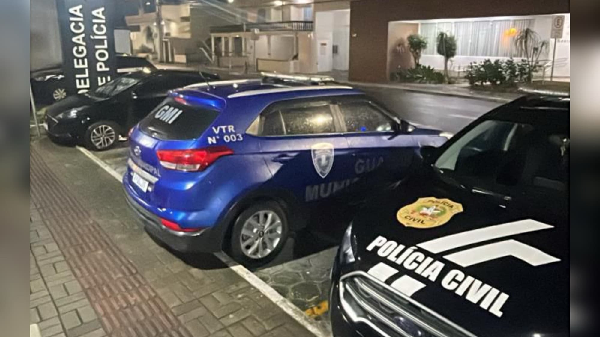 Perseguição em Itapema termina com motorista bêbado detido