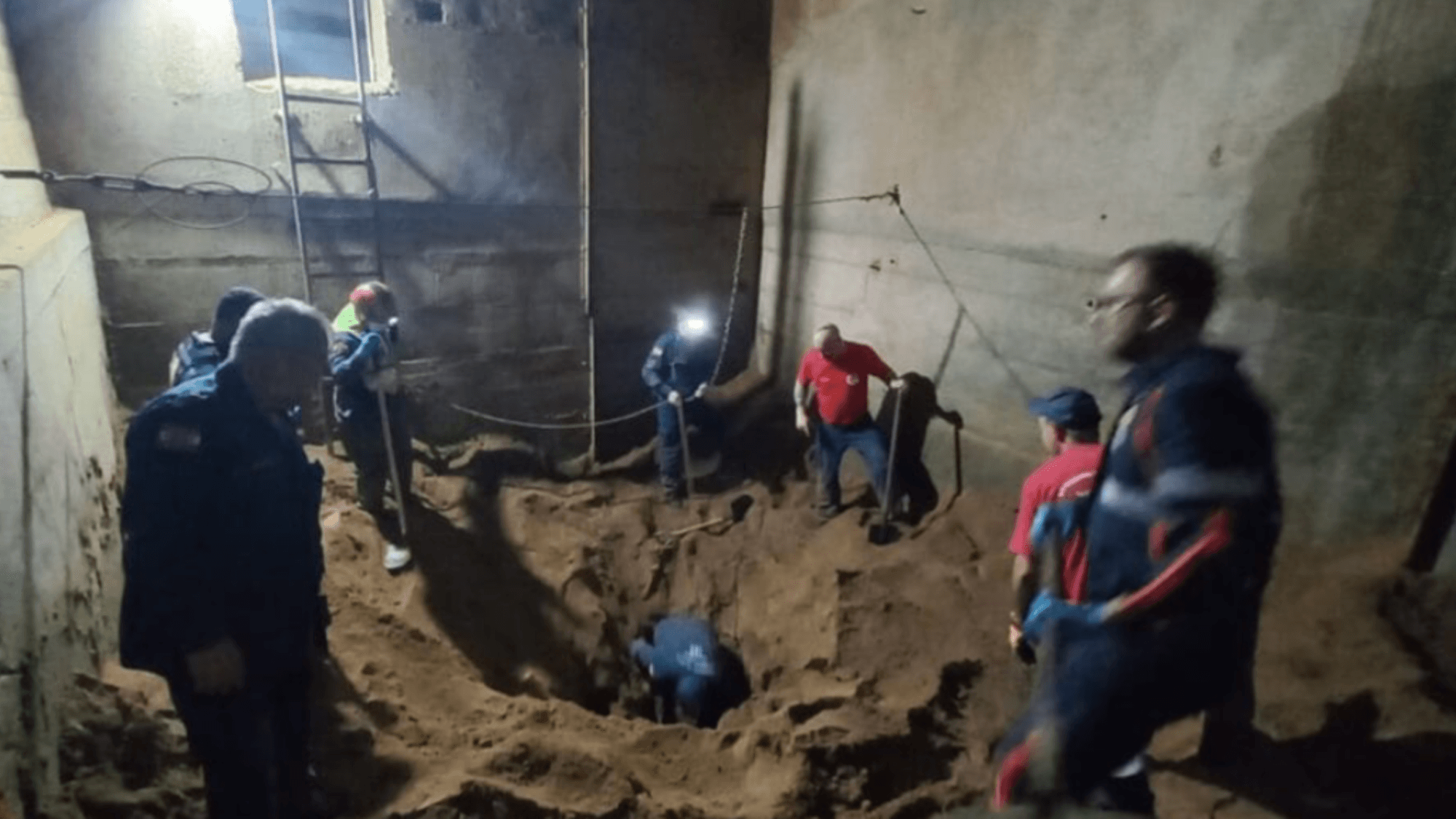Trabalhador morre soterrado ao cair em silo de ração em SC