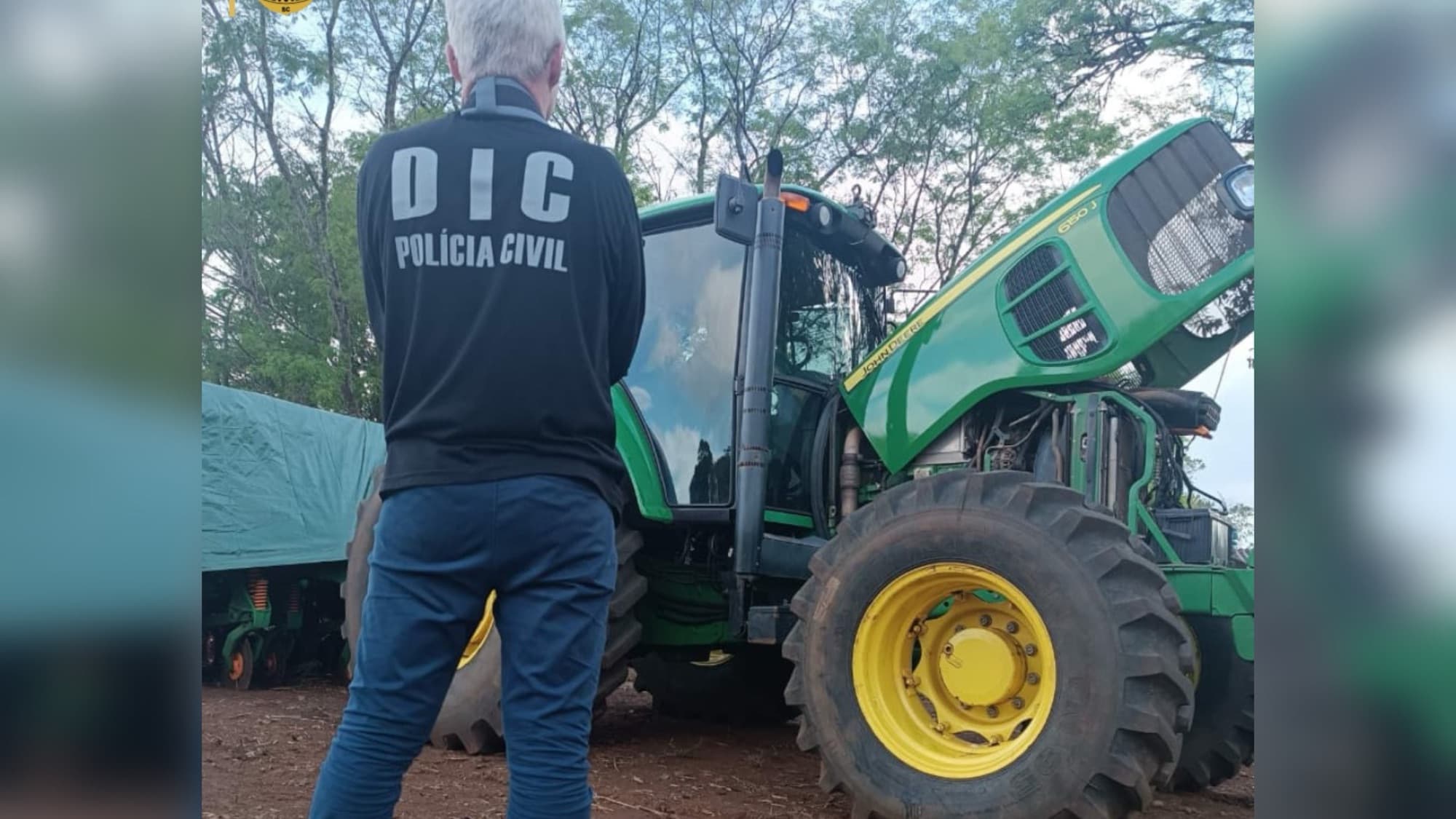Trator roubado em MG é localizado em SC após quatro anos