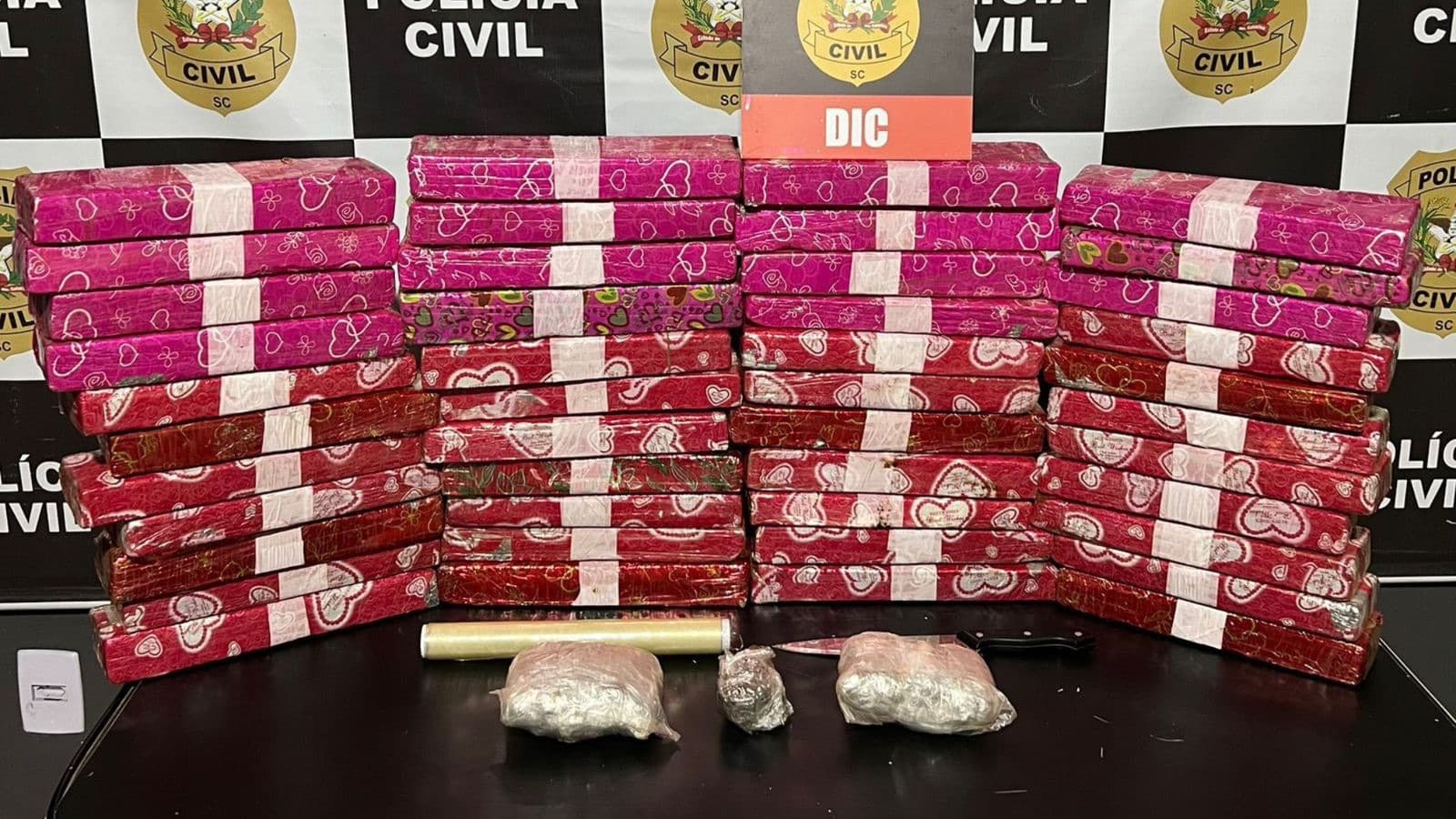 Polícia Civil apreende 37 kg de maconha em apartamento de Blumenau