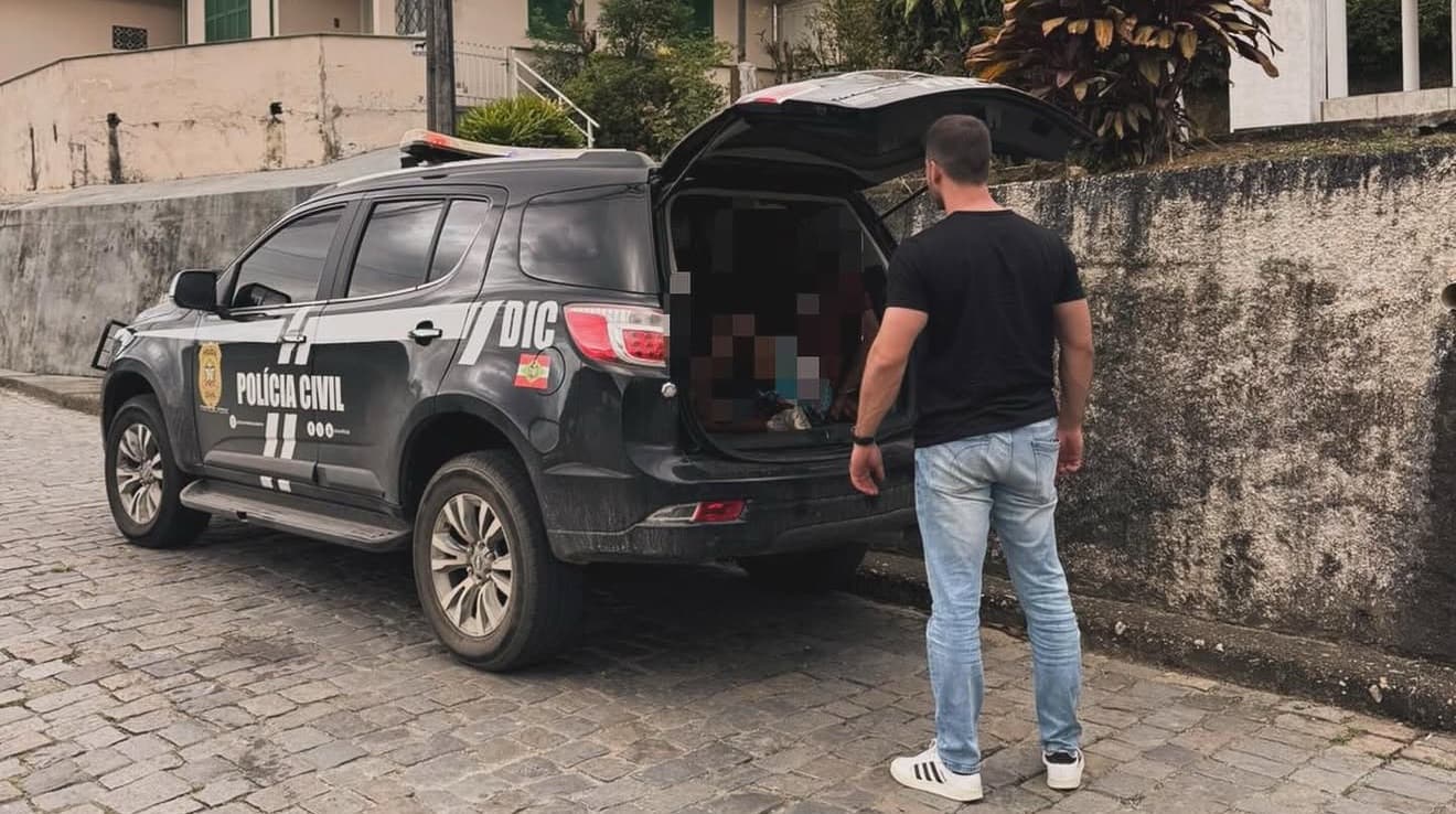 Traficante é preso em SC após extorquir mãe de jovem que trocou moto por drogas