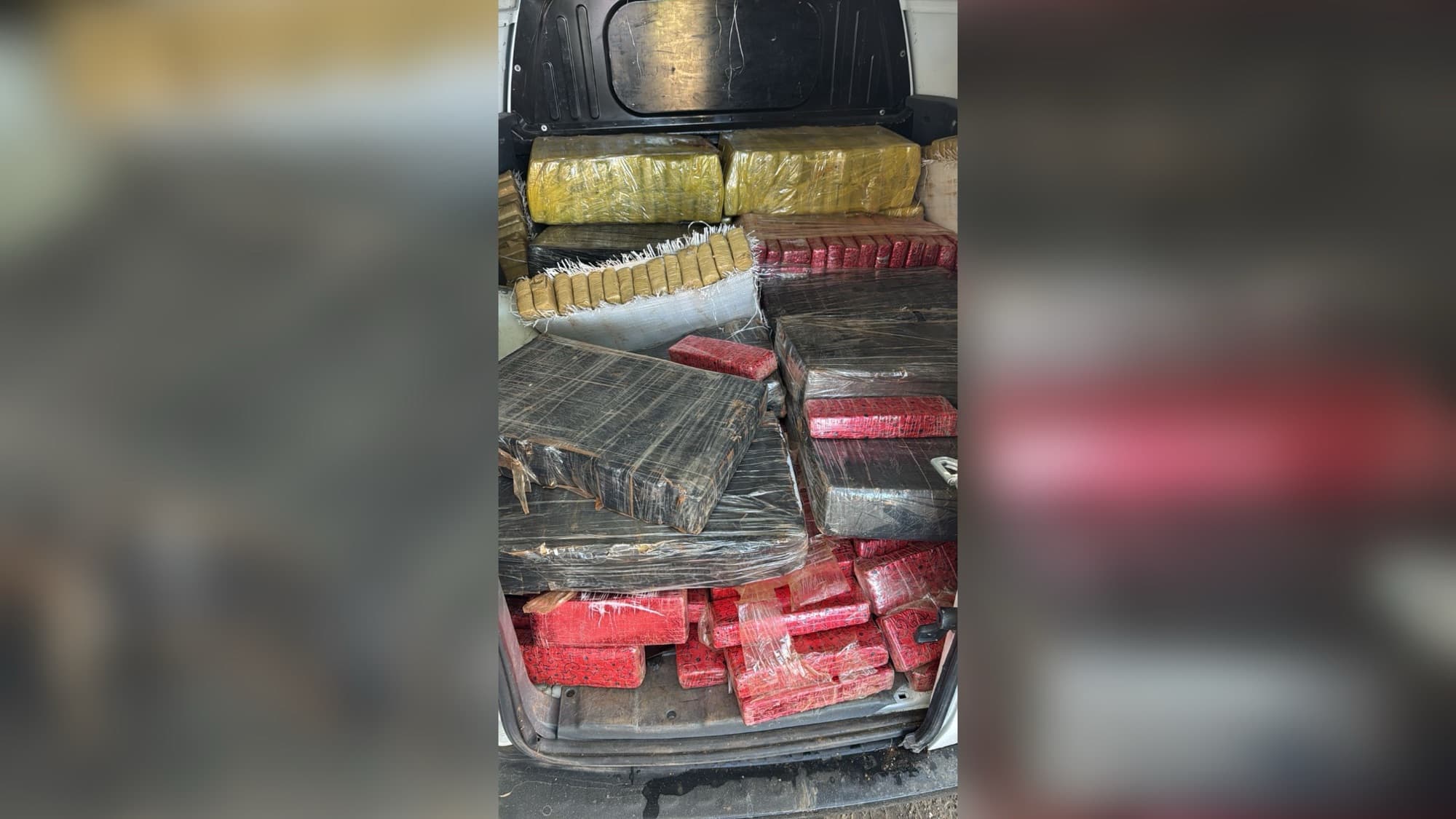Flagrante em Palhoça: FICCO encontra 500 kg de maconha em veículo utilitário
