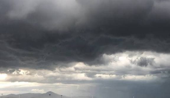 Santa Catarina entra em alerta com risco de temporais, granizo e ventania