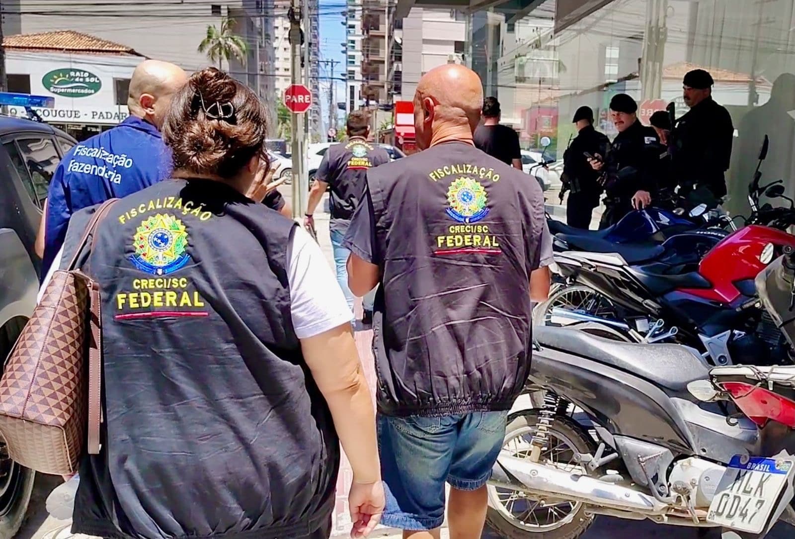 CRECI fecha imobiliária clandestina em Itapema durante ação contra fraudes no Litoral de SC